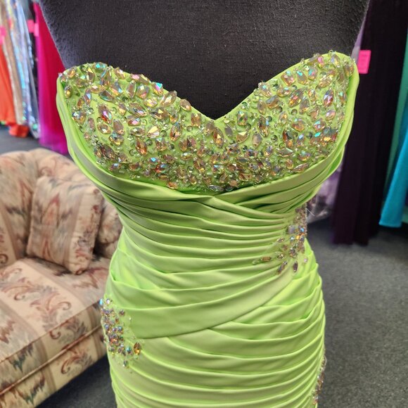 Mori Lee 93061 Lime Size 4 Prom Dress/Formal Gown - Picture 2 of 7